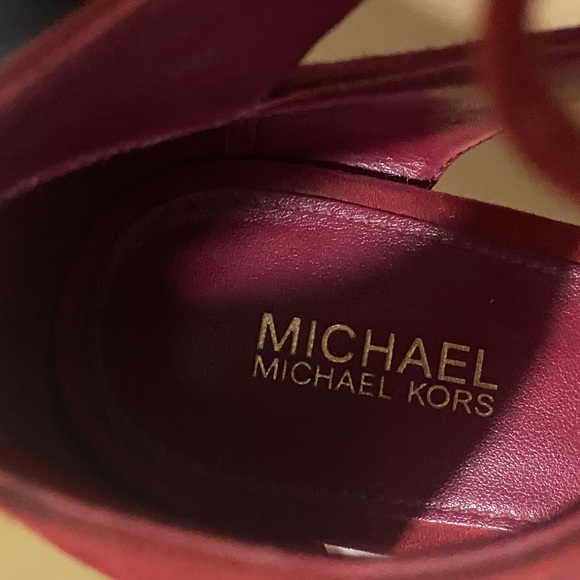 Authentic MK Remi Sandal - Picture 7 of 7